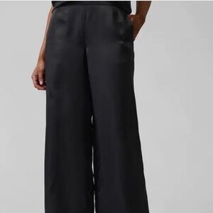 NWT large Atleta Calm Cool Pant.